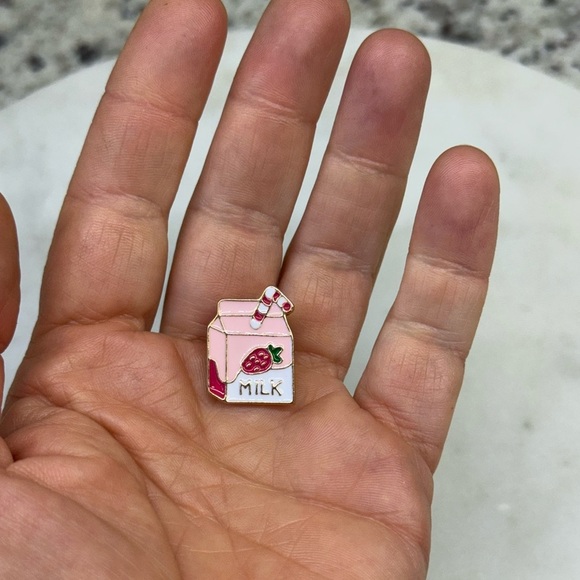 3/$15 Cute Strawberry Milk Carton Pin Brooch - Picture 6 of 6